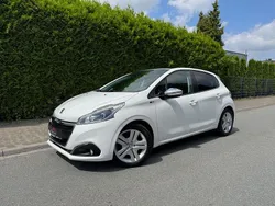 Gebraucht 2016 Peugeot 208 Style Kleinwagen | 5.900 € (Superpreis)
