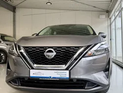 Grau Gebraucht 2023 Nissan Qashqai Acenta SUV | 23.970 € (Fairer Preis)