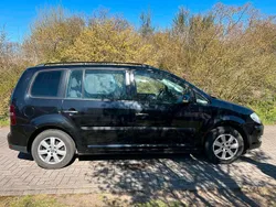 Schwarz Gebraucht 2007 VW Touran Van / Kleinbus | 2.100 € (Guter Preis)