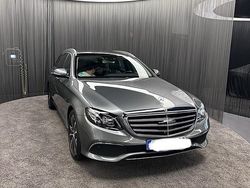 Grau Gebraucht 2019 Mercedes E300 Kombi | 32.999 € (Teuer)