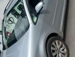 Silber Gebraucht 2004 VW Touran Van / Kleinbus | 2.000 € (Fairer Preis)