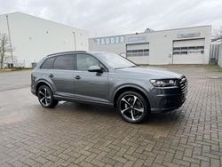 Grau Gebraucht 2017 Audi Q7 Exclusive SUV | 39.990 € (Teuer)