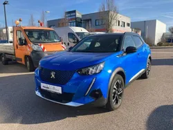 Blau Gebraucht 2021 Peugeot e-2008 GT-line SUV | 16.990 € (Fairer Preis)