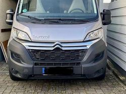 Grau Gebraucht 2021 Citroën Jumper Van / Kleinbus | 53.000 €