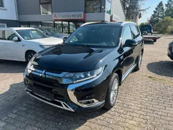 Schwarz Gebraucht 2019 Mitsubishi Outlander P-HEV Edition SUV | 16.900 € (Guter Preis)
