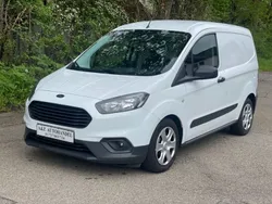 Weiß Gebraucht 2019 Ford Transit Trend Van / Kleinbus | 10.499 €