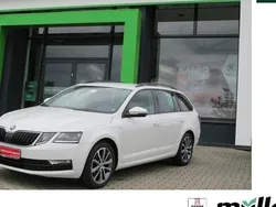 Weiß Gebraucht 2019 Skoda Octavia Soleil Kombi | 11.590 € (Fairer Preis)