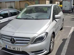 Silber Gebraucht 2012 Mercedes B180 Van / Kleinbus | 14.999 € (Fairer Preis)