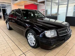 Violett Gebraucht 1991 Mercedes E500 Limousine | 29.850 €
