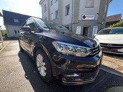 Schwarz Gebraucht 2018 VW Touran Highline Van / Kleinbus | 15.999 € (Guter Preis)