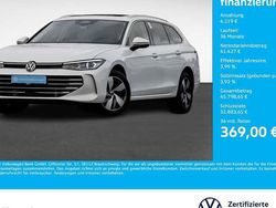 Weiß Gebraucht 2025 VW Passat Elegance Kombi | 45.646 € (Guter Preis)
