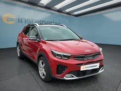 Rot Gebraucht 2021 Kia Stonic SUV | 19.999 € (Fairer Preis)