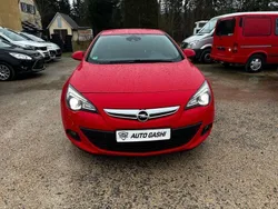 Rot Gebraucht 2011 Opel Astra GTC Innovation Coupé | 8.999 € (Fairer Preis)