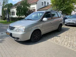 Silber Gebraucht 2003 Kia Carens EX Van / Kleinbus | 5.950 € (Teuer)