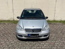 Silber Gebraucht 2005 Mercedes A180 Classic Limousine | 2.000 € (Fairer Preis)