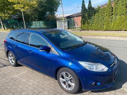 Blau Gebraucht 2014 Ford Focus Kombi | 5.450 € (Fairer Preis)