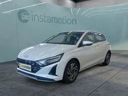 Weiß Gebraucht 2024 Hyundai i20 Trend Kleinwagen | 20.899 € (Teuer)