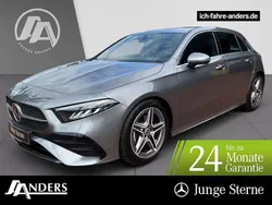 Mountaingrau Gebraucht 2024 Mercedes A200 Premium Limousine | 32.394 € (Fairer Preis)
