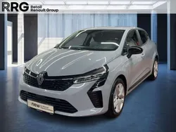 Grau Gebraucht 2024 Renault Clio V Evolution Kleinwagen | 16.960 € (Fairer Preis)