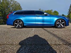 Blau Gebraucht 2017 Volvo V90 R-Design Kombi | 27.000 €