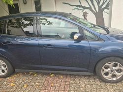 Blau Gebraucht 2013 Ford Focus Limousine | 4.500 € (Fairer Preis)