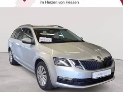 Silber Gebraucht 2018 Skoda Octavia Ambition Kombi | 14.989 € (Fairer Preis)