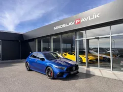 Blau Gebraucht 2024 Mercedes A45 AMG AMG Limousine | 72.600 €