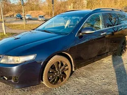 Grau Gebraucht 2008 Honda Accord Kombi | 2.500 €