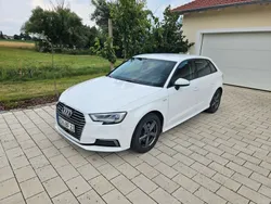 Weiß Gebraucht 2017 Audi A3 Sportback e-tron Sport Limousine | 14.500 € (Fairer Preis)