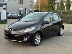 Violet Gebraucht 2012 Mazda 2 Limousine | 3.399 € (Guter Preis)