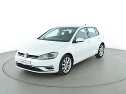 Weiß Gebraucht 2017 VW Golf VII Highline Limousine | 16.440 € (Fairer Preis)