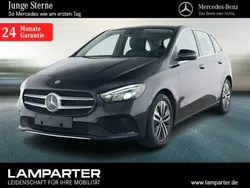 Schwarz Gebraucht 2022 Mercedes B200 Van / Kleinbus | 35.980 €
