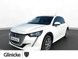 Weiß Gebraucht 2021 Peugeot e-208 Active Kleinwagen | 14.390 € (Fairer Preis)