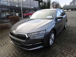 Graphitegrau metallic Neu 2025 Skoda Octavia Business Line Kombi | 33.900 € (Fairer Preis)