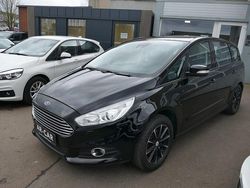 Schwarz Gebraucht 2018 Ford S-MAX Trend Van / Kleinbus | 11.990 € (Fairer Preis)