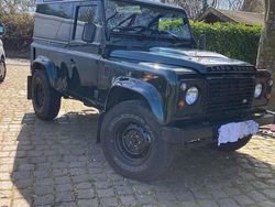 Grün Gebraucht 2013 Land Rover Defender SUV | 43.000 €
