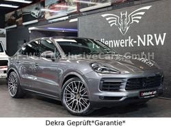 Grau Gebraucht 2020 Porsche Cayenne SUV | 61.999 € (Teuer)