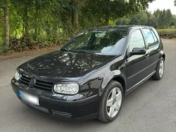 Schwarz Gebraucht 2002 VW Golf IV Kleinwagen | 2.098 € (Teuer)
