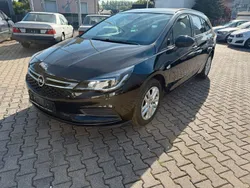 Schwarz Gebraucht 2017 Opel Astra Edition Kombi | 8.799 € (Fairer Preis)