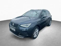 Magnetic grau / midnight sc... Gebraucht 2024 Seat Arona FR SUV | 29.280 € (Teuer)