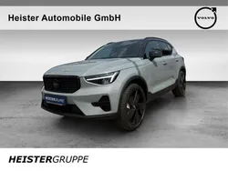 Weiß Neu 2025 Volvo XC40 Plus SUV | 46.990 € (Teuer)
