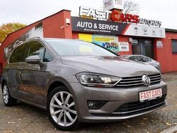 Grau Gebraucht 2016 VW Golf Sportsvan Highline Van / Kleinbus | 15.790 € (Guter Preis)
