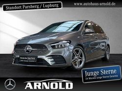 Grau (mountaingrau) Gebraucht 2023 Mercedes B220 AMG line Van / Kleinbus | 34.930 € (Guter Preis)