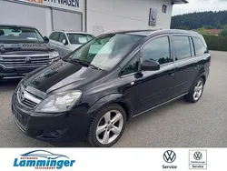 Grau Gebraucht 2014 Opel Zafira Family Van / Kleinbus | 4.800 € (Guter Preis)