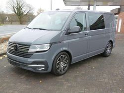 Puregrey (grau) Gebraucht 2022 VW Transporter R Van | 42.840 €