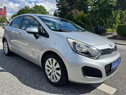 Silber Gebraucht 2012 Kia Rio Edition 7 Limousine | 4.980 € (Fairer Preis)