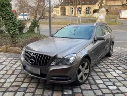 Braun Gebraucht 2010 Mercedes E250 Kombi | 7.300 € (Teuer)