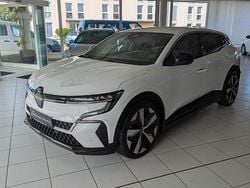 Arkitsweiß Gebraucht 2023 Renault Mégane Techno Limousine | 25.990 € (Superpreis)