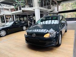 Uranograu Gebraucht 2016 VW Golf VII LOUNGE Kombi | 9.599 €