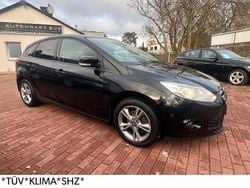 Schwarz Gebraucht 2013 Ford Focus Champions Edition Limousine | 4.750 € (Fairer Preis)
